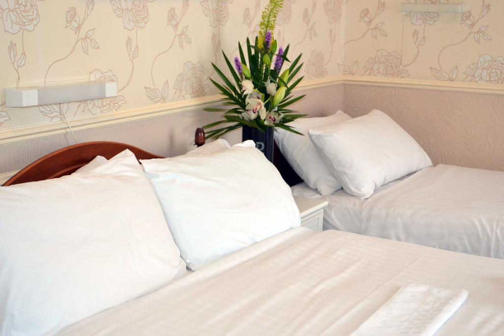 Lyndene Hotel Blackpool Esterno foto