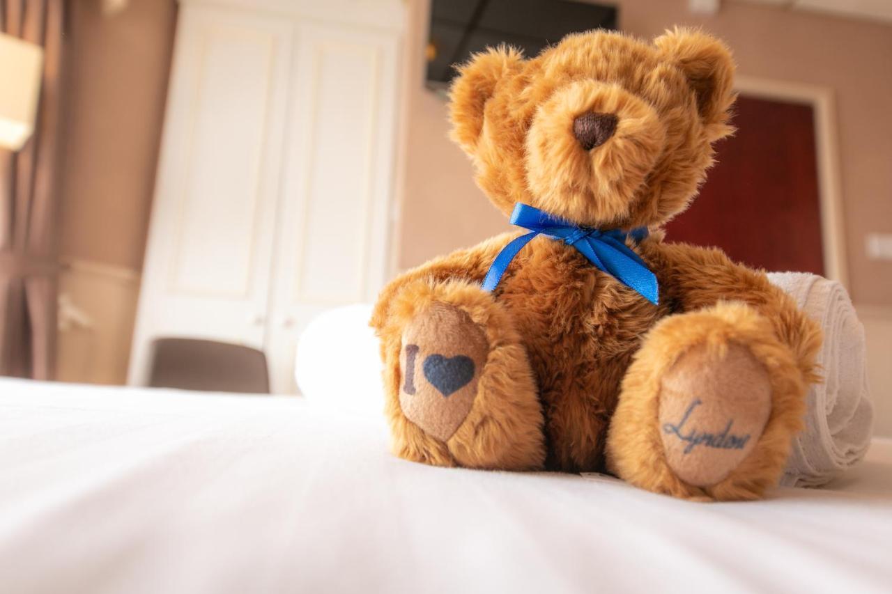Lyndene Hotel Blackpool Esterno foto