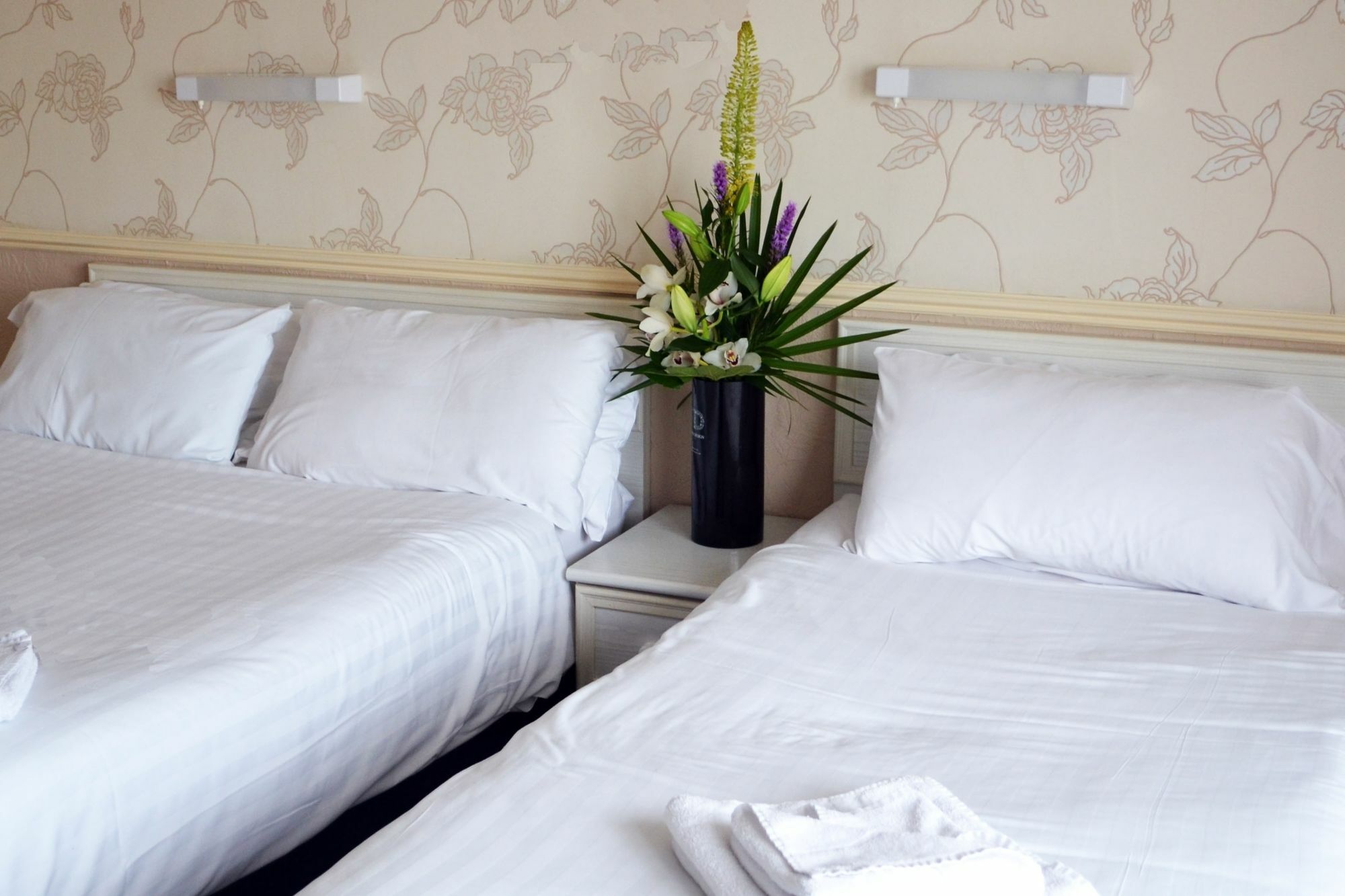 Lyndene Hotel Blackpool Esterno foto